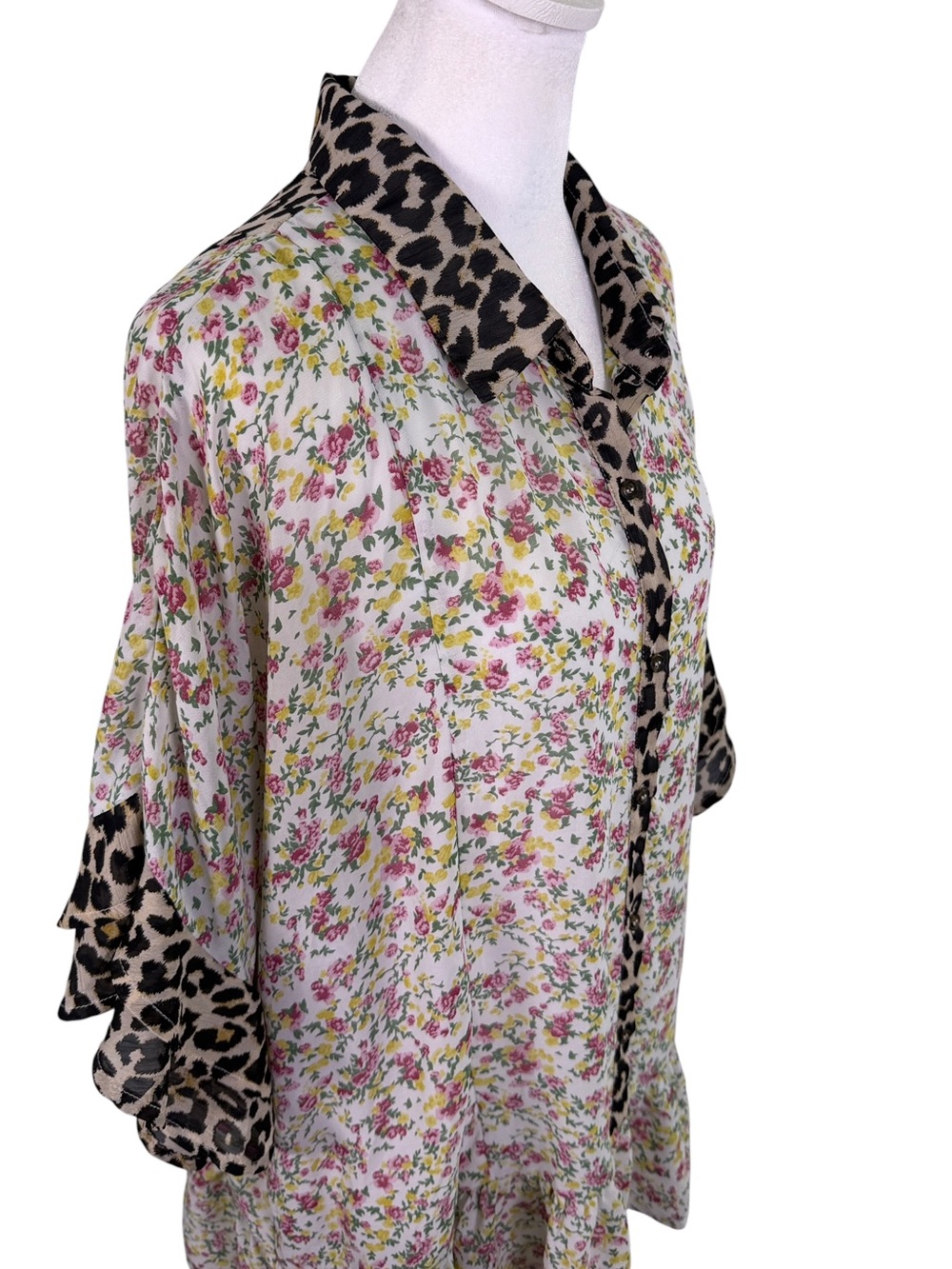 Umgee Floral Leopard Print Sheer Ruffle Hem Button Tunic Top L - Picture 4 of 10